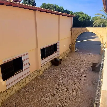 30 People, Pool, Disco,10 Min Villa *