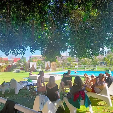 30 People, Pool, Disco,10 Min