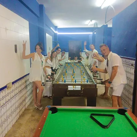 30 People, Pool, Disco,10 Min Vila *