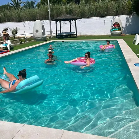30 People, Pool, Disco,10 Min Alicante