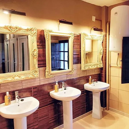 30 People, Pool, Disco,10 Min *