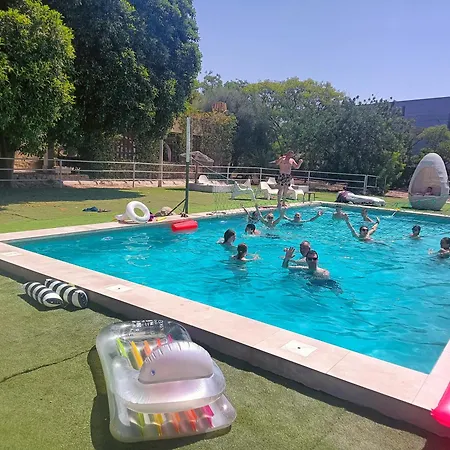 30 People, Pool, Disco,10 Min *